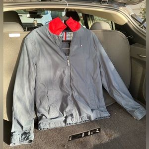 TOMMY HILFIGER NAVY BLUE JACKET((: In men’s size medium with perfect condition!!